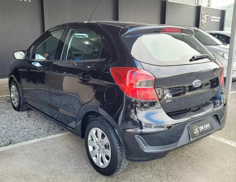 Ford KA Preto 4