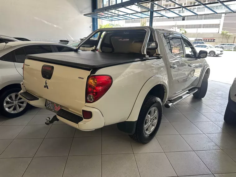 Mitsubishi L200 Triton Branco 2