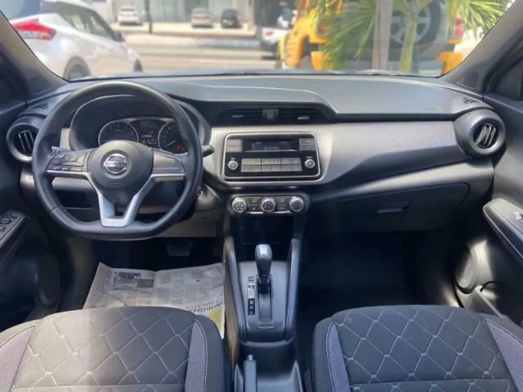 Nissan Kicks Cinza 3