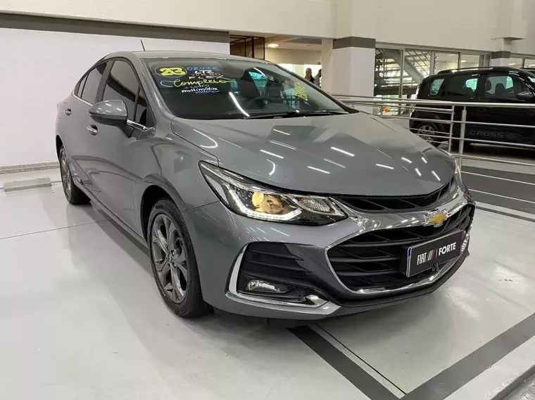 Chevrolet Cruze Cinza 2