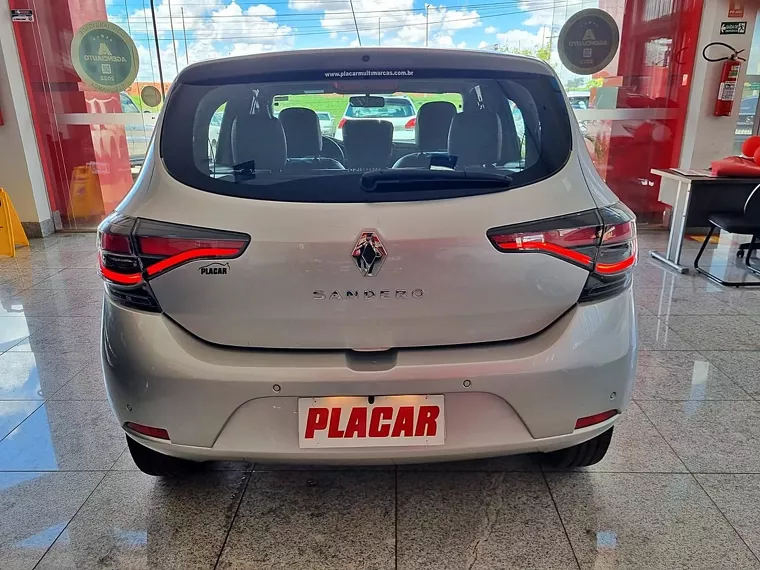 Renault Sandero Prata 5