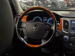 Hyundai Equus