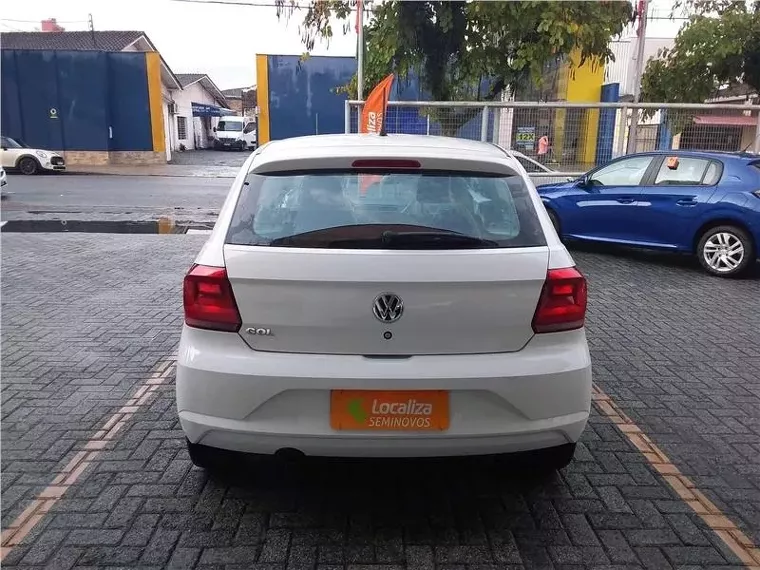 Volkswagen Gol Branco 11