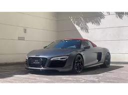 Audi R8