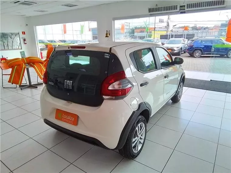 Fiat Mobi Branco 3