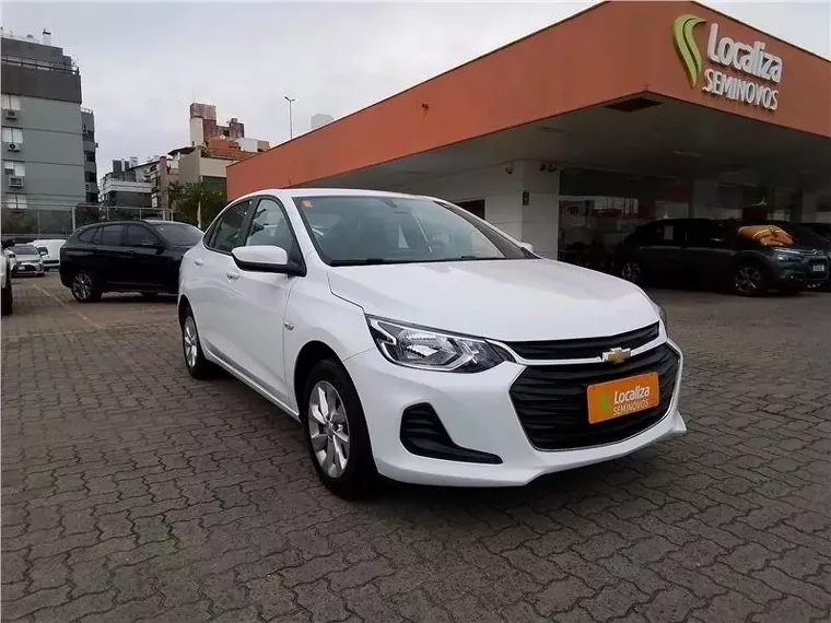 Chevrolet Onix Branco 4