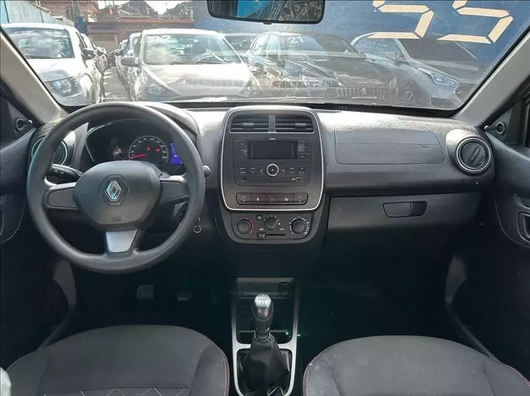 Renault Kwid Prata 4