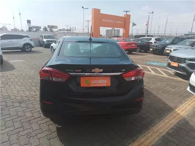 Chevrolet Cruze Preto 10