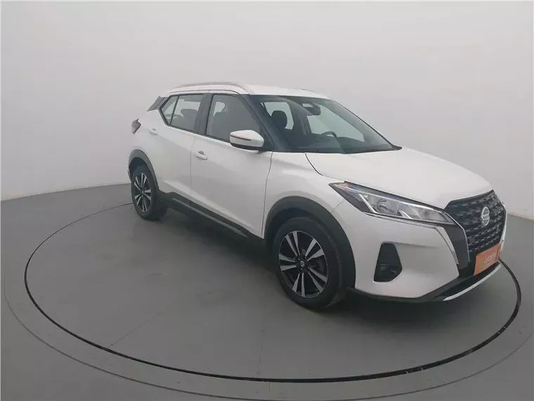 Nissan Kicks Branco 8