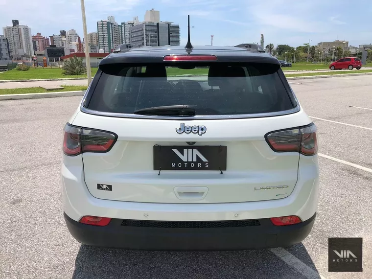 Jeep Compass Branco 17