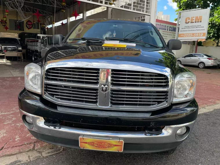 Dodge RAM Preto 15