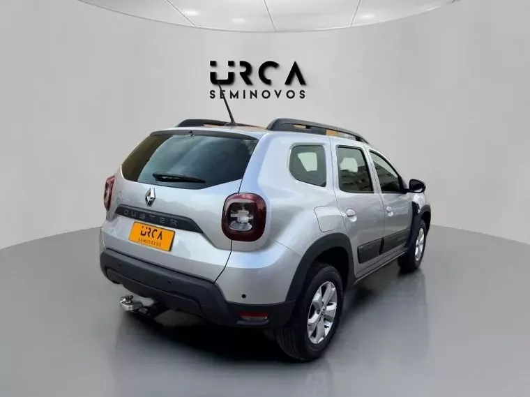 Renault Duster Prata 16