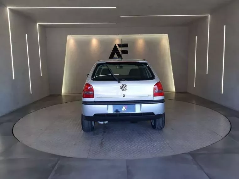 Volkswagen Gol Prata 1