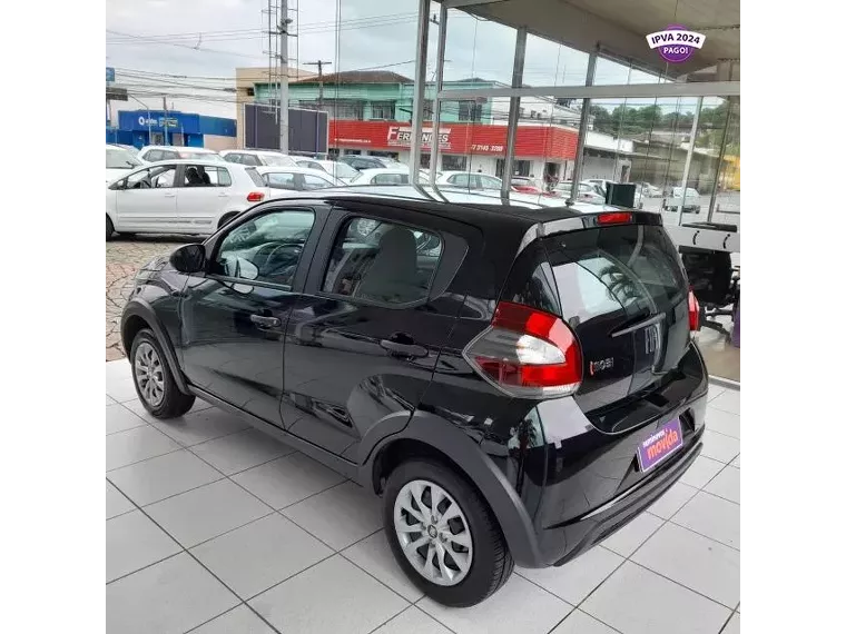 Fiat Mobi Preto 5