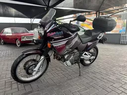 XTZ 750