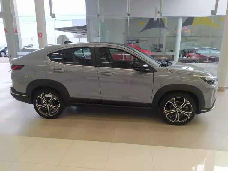 Fiat Fastback Cinza 5