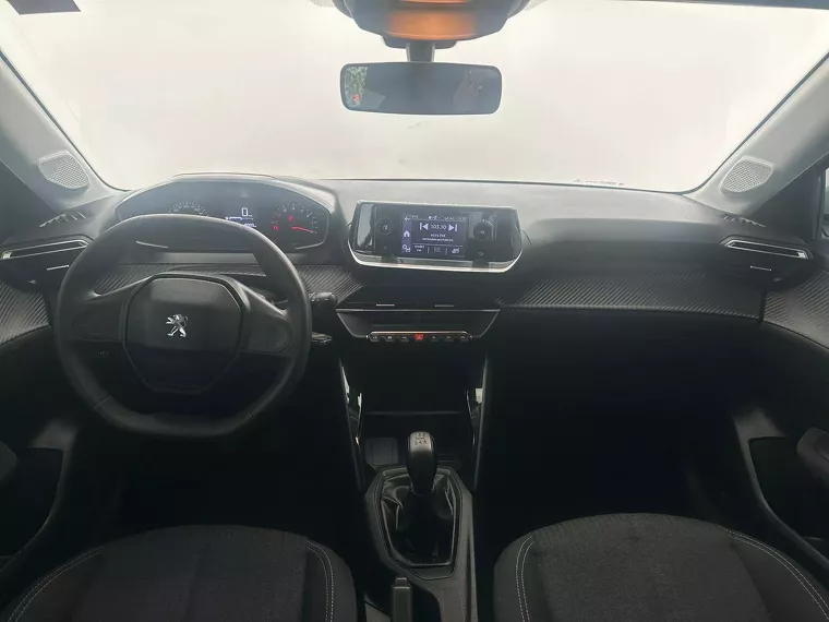 Peugeot 208 Branco 10