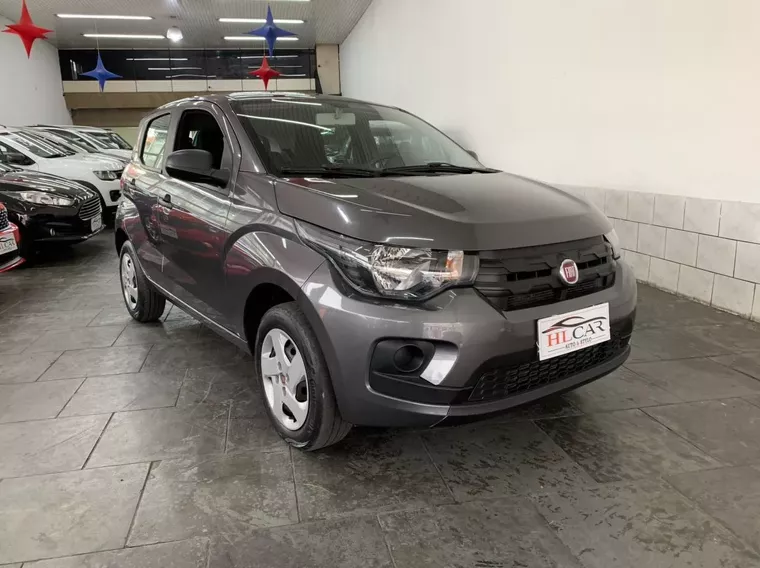 Fiat Mobi Cinza 12