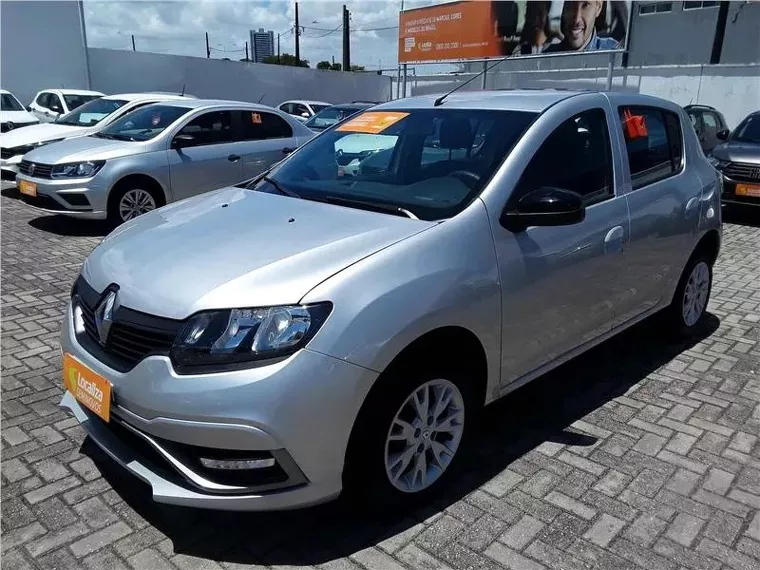 Renault Sandero Prata 1