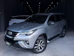 Toyota Hilux SW4