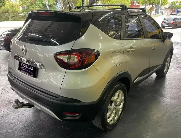 Renault Captur Prata 2