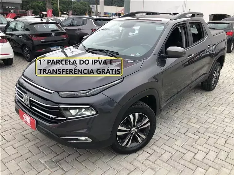 Fiat Toro Cinza 1