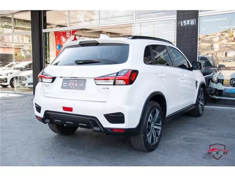 Mitsubishi Outlander Branco 15