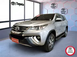 Toyota Hilux SW4