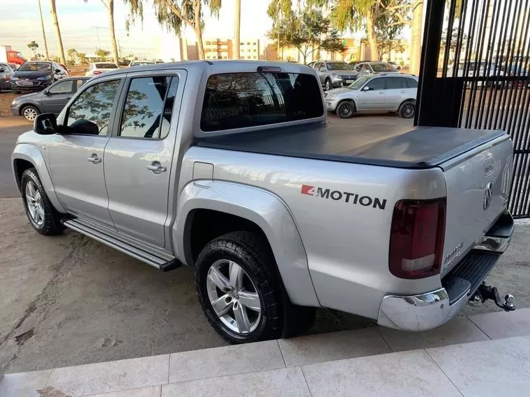 Volkswagen Amarok Prata 8