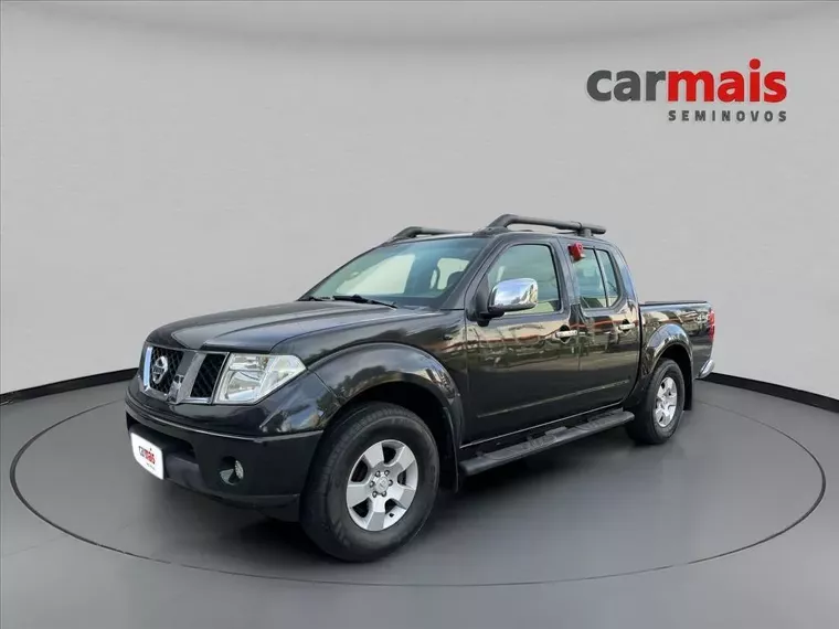 Nissan Frontier Preto 3