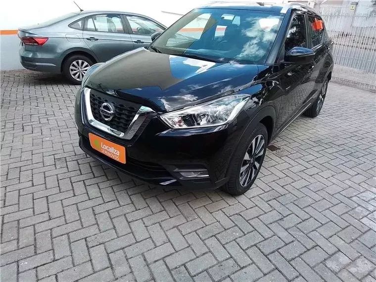 Nissan Kicks Preto 8