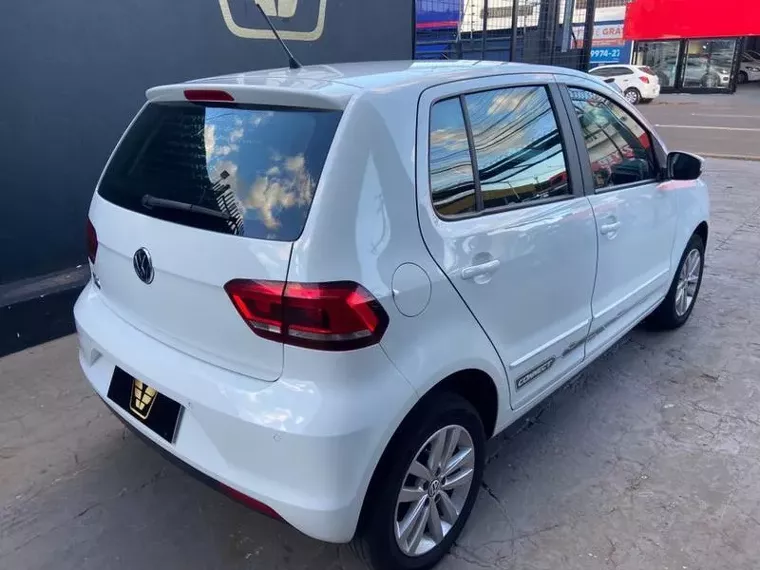 Volkswagen Fox Branco 4