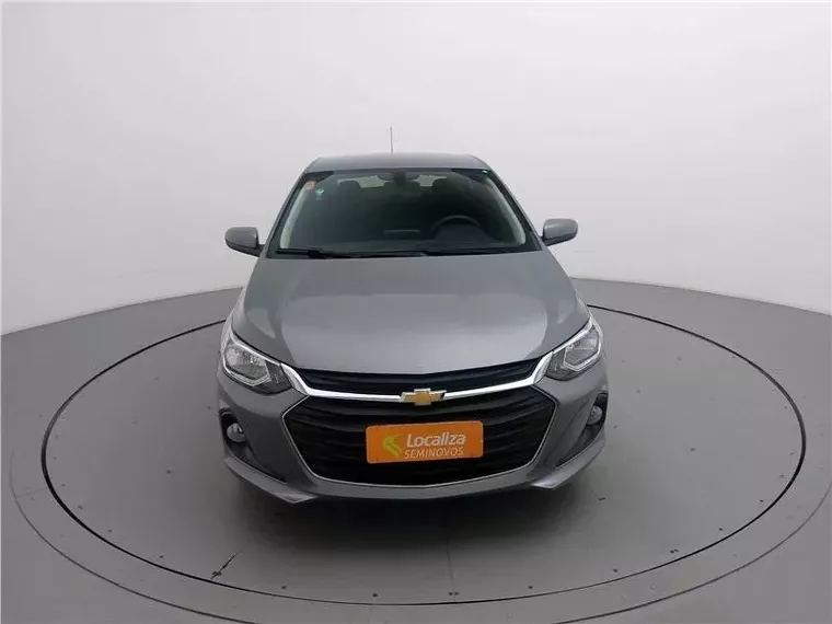 Chevrolet Onix Cinza 11