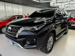 Hilux SW4