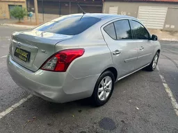 Nissan Versa