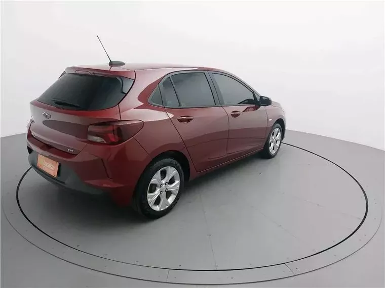 Chevrolet Onix Vermelho 14