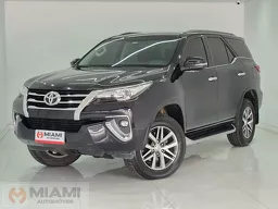 Toyota Hilux SW4