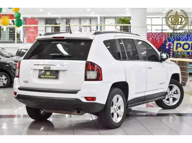 Jeep Compass Branco 17