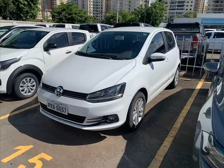 Volkswagen Fox Branco 1