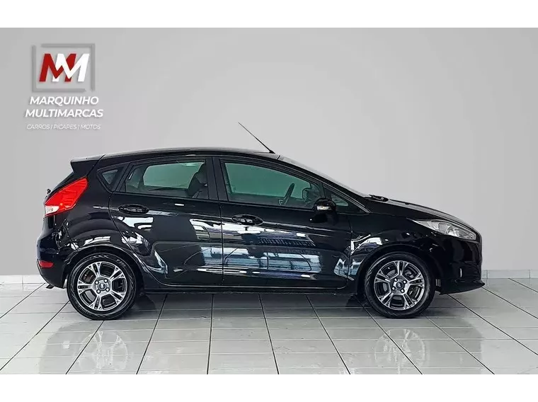 Ford Fiesta Preto 15