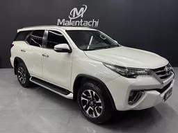 Toyota Hilux SW4