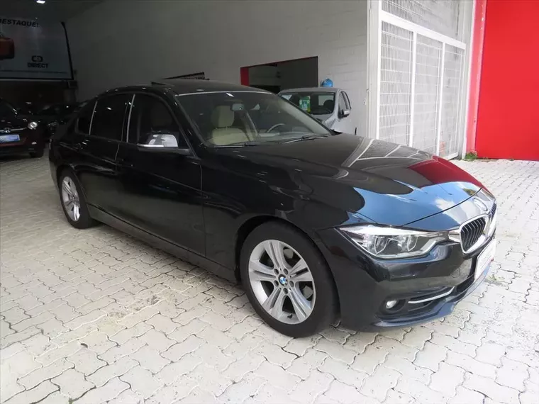 BMW 320i Preto 13