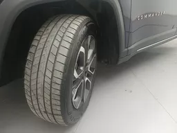 Jeep Commander