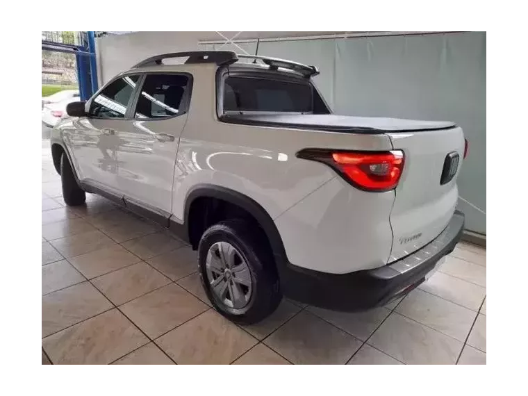 Fiat Toro Branco 2