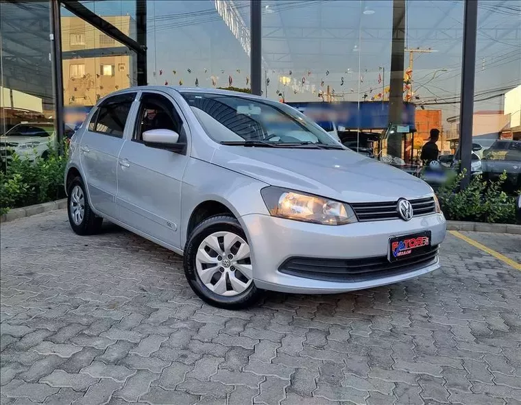 Volkswagen Gol Prata 3