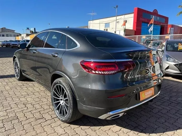 Mercedes-benz GLC 300 Cinza 1