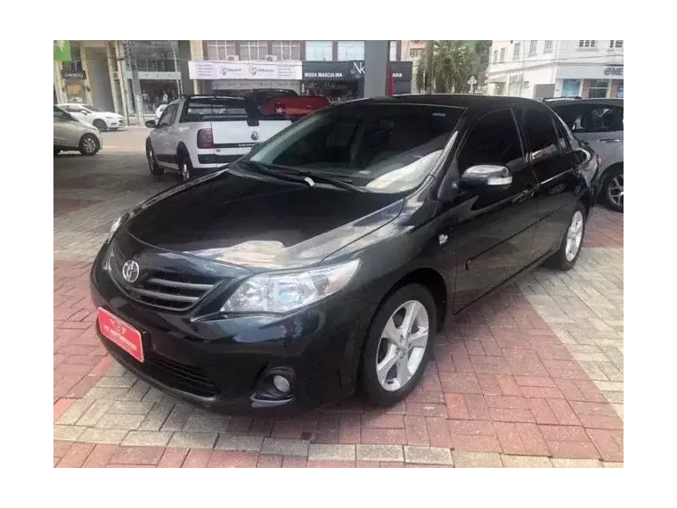 Toyota Corolla Preto 4