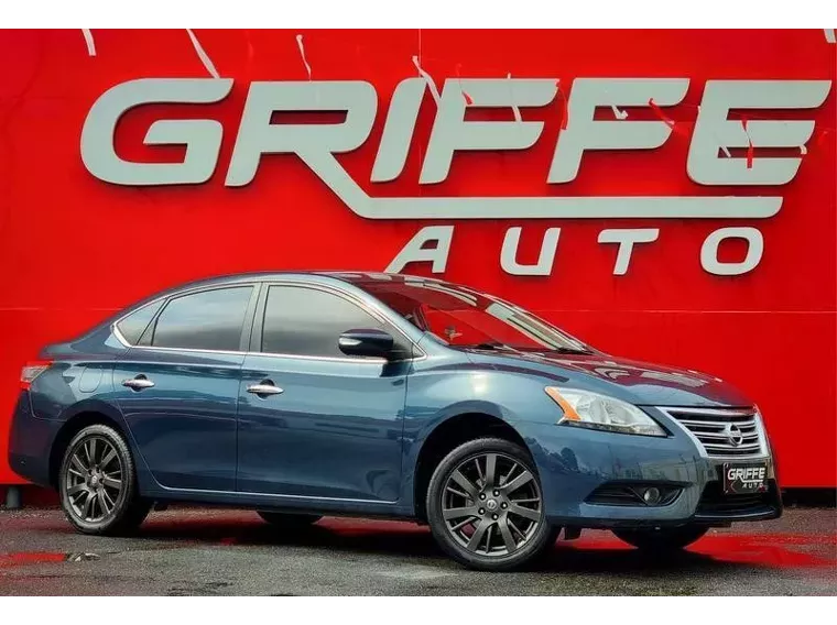 Nissan Sentra Azul 13