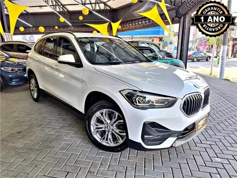 BMW X1 Branco 19