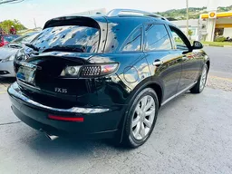 Infiniti FX35